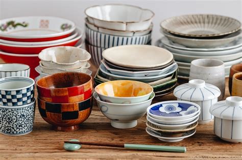 how much are small dessert china plates from japan worth